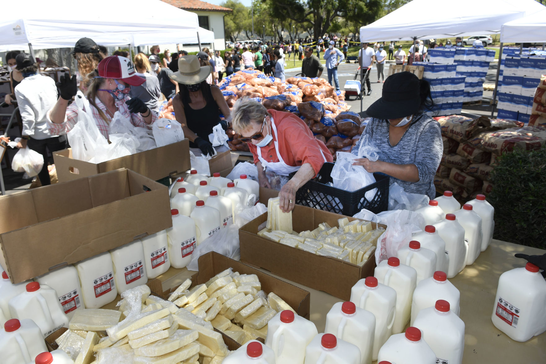 052120 River of Giving 04.jpg